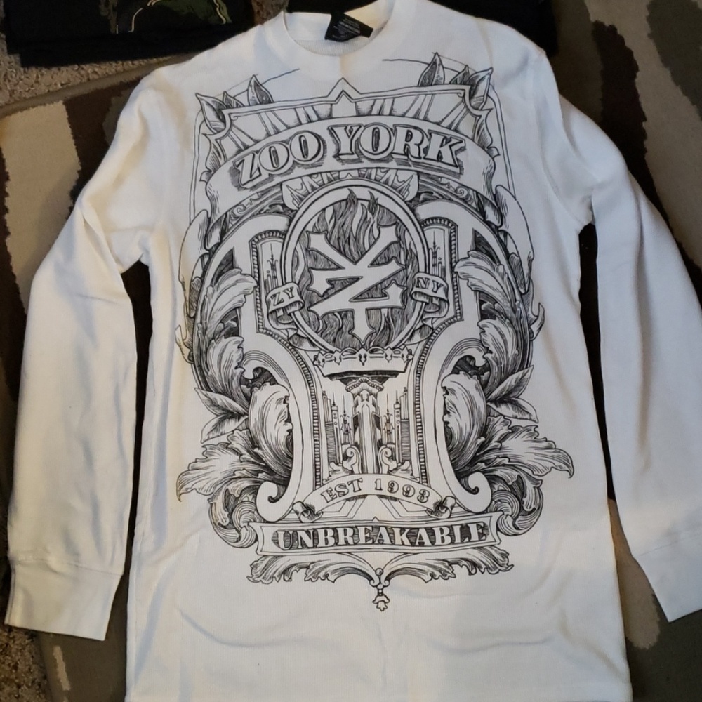 Long sleeve tee